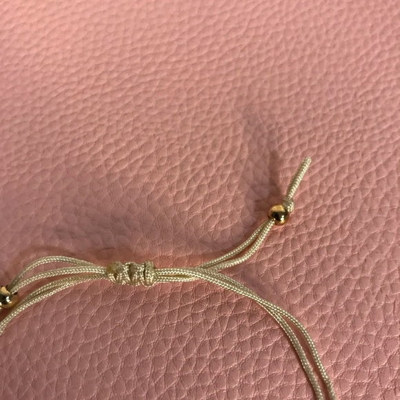 Gold shell necklace set - Picture 6 of 7